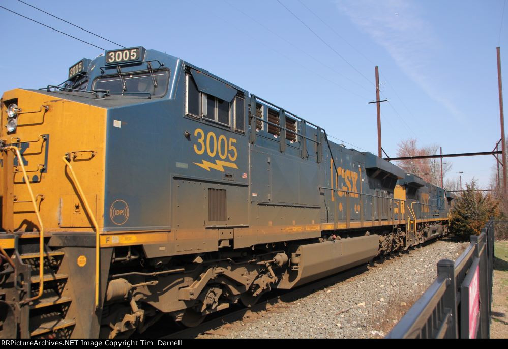 CSX 3005 3rd on I032